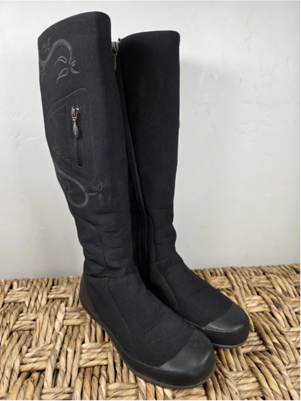 Solomon Women's Black Neoprene Waterproof Knee High Fishing Boots 7.5 Insulated